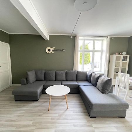 1St Floor Oasis - Parking/Wifi Apartment Stavanger Bagian luar foto