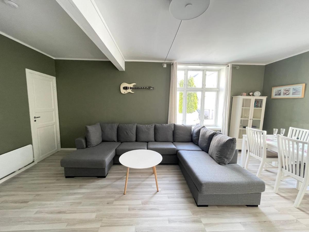 1St Floor Oasis - Parking/Wifi Apartment Stavanger Bagian luar foto