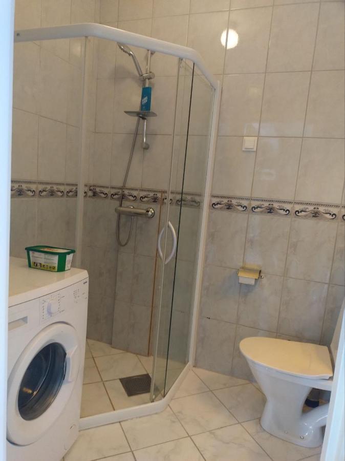 1St Floor Oasis - Parking/Wifi Apartment Stavanger Bagian luar foto