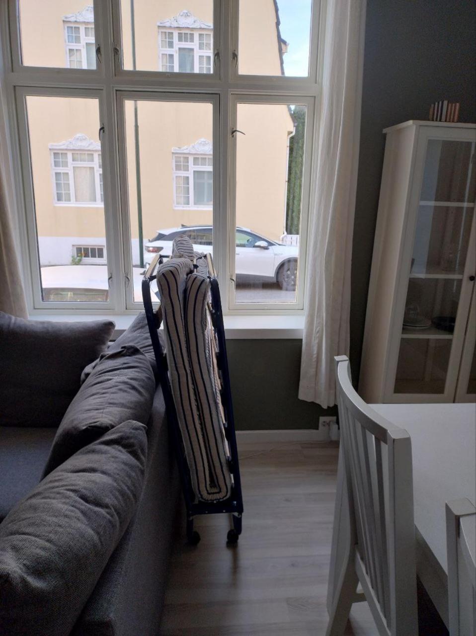 1St Floor Oasis - Parking/Wifi Apartment Stavanger Bagian luar foto